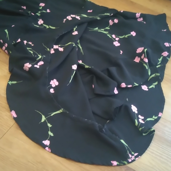 Portman's black flowery dress with ruffle size 8 - Picture 6 of 8